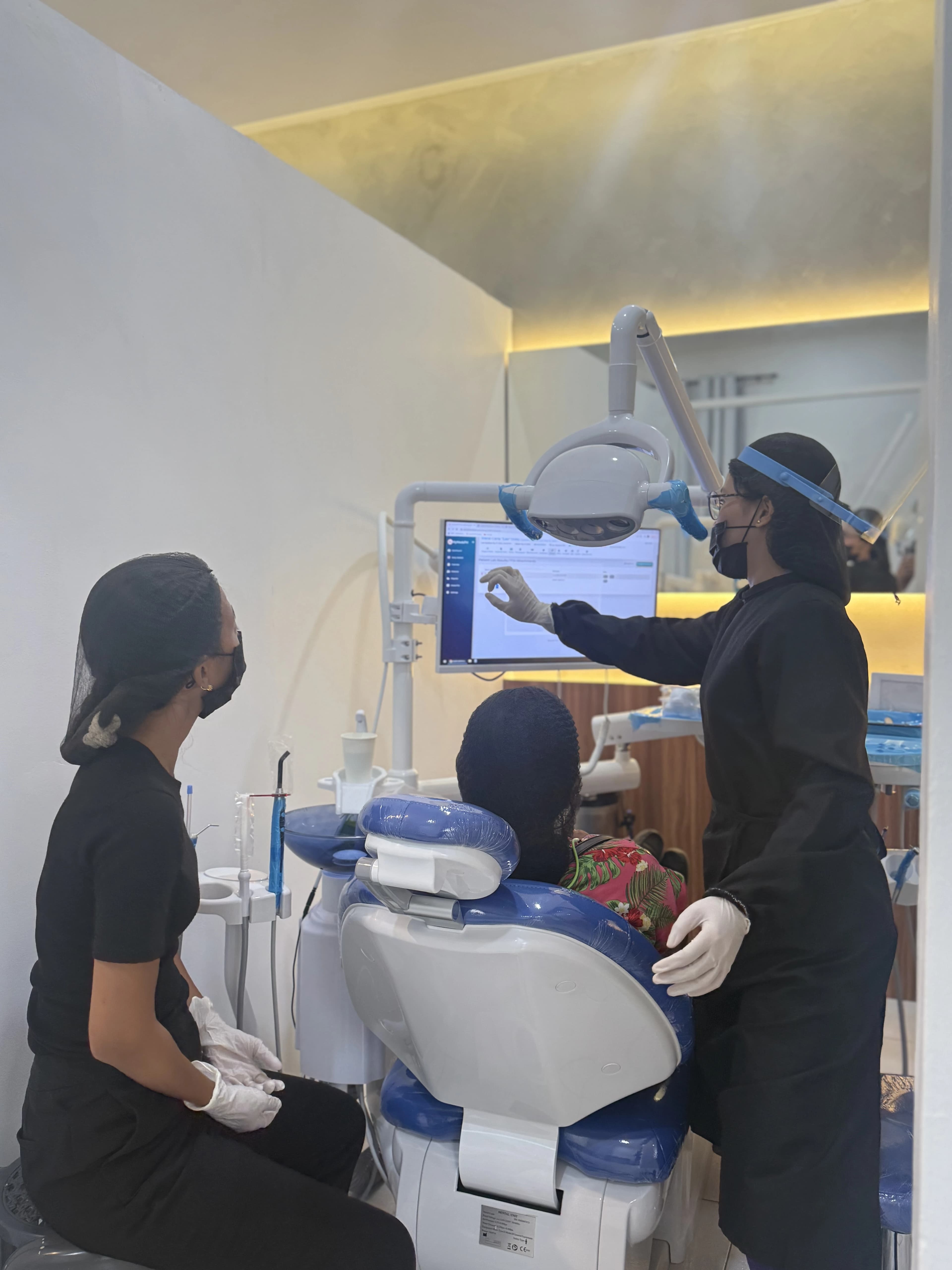 Portable Monitor & Intraoral Camera - 4